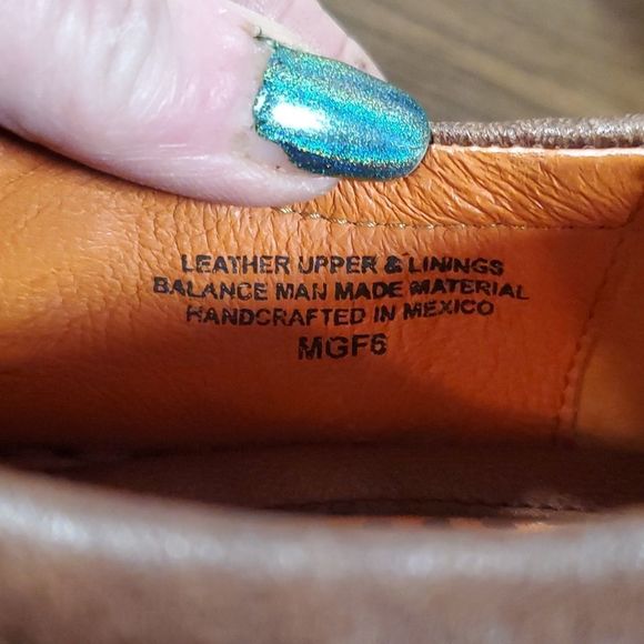 BORN Brown Mary Jane Leather Flat Shoe‎ size US 10/ EUR 42 Thick Gummy Sole - Picture 9 of 11